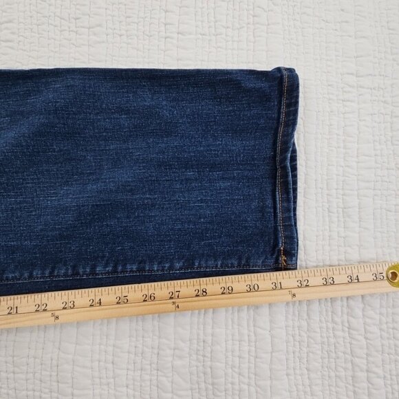 Tommy Hilfiger Jeans Men's 42x32 Stretch Medium Wash Denim Straight Leg EUC LN - Picture 6 of 15